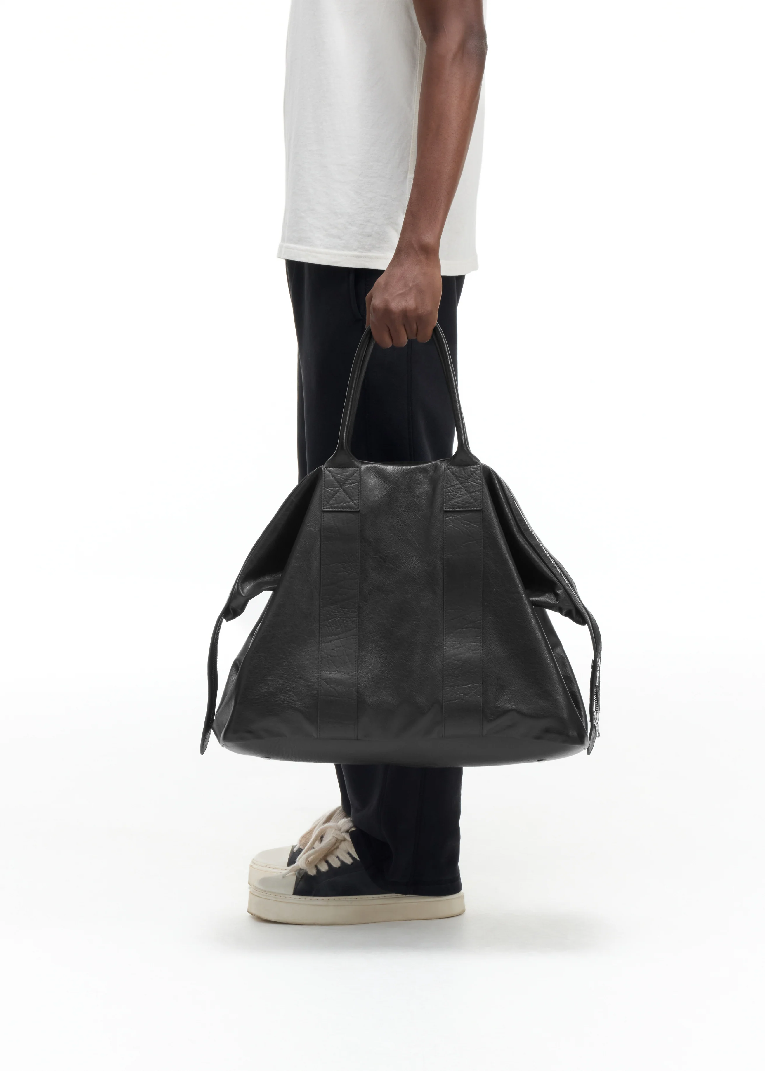 CREASED LEATHER MILITARY DUFFLE - Image 3
