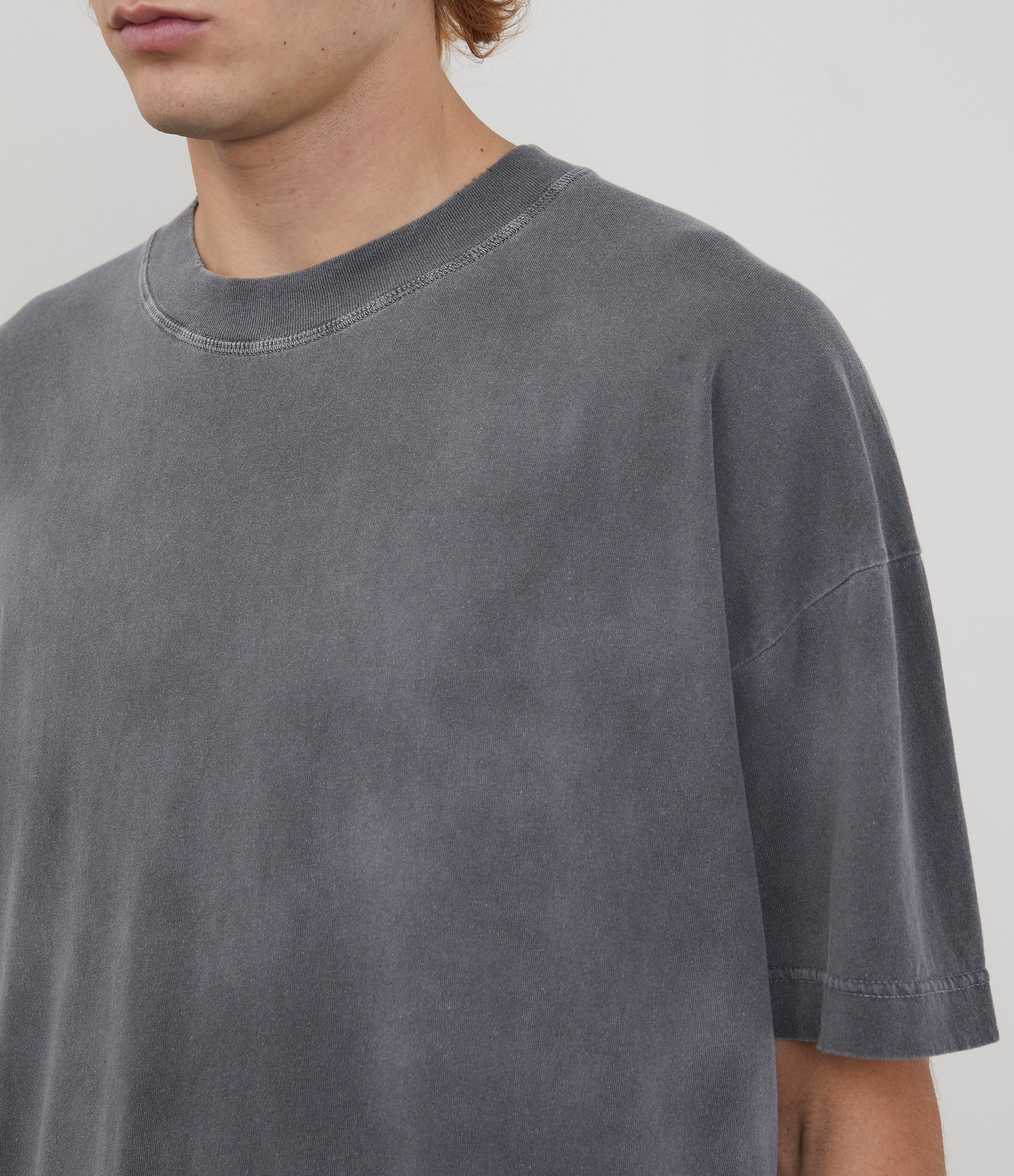 DISTRESSED LIGHTWEIGHT T-SHIRT - Image 3
