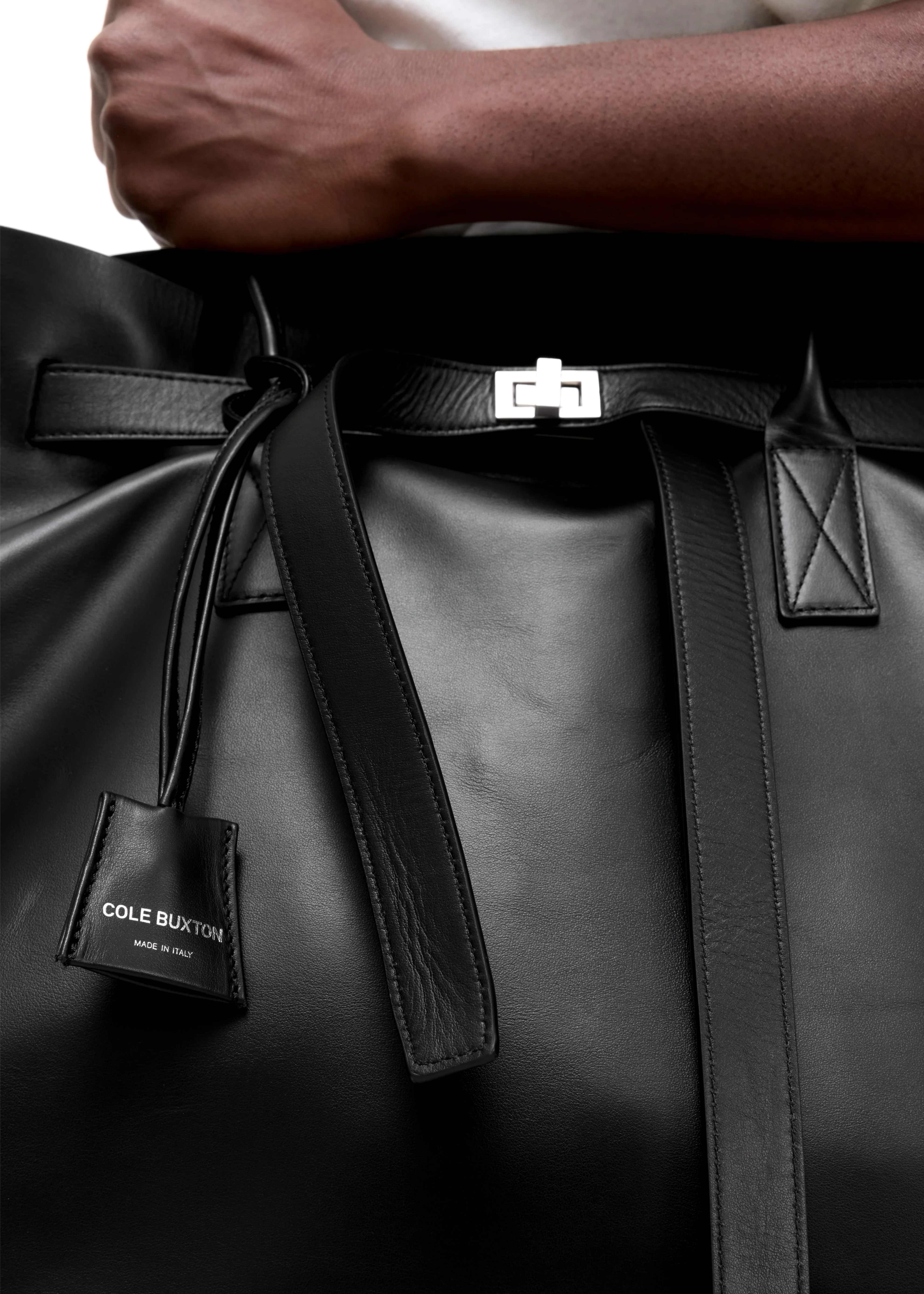 LEATHER HOLDALL TOTE - Image 5