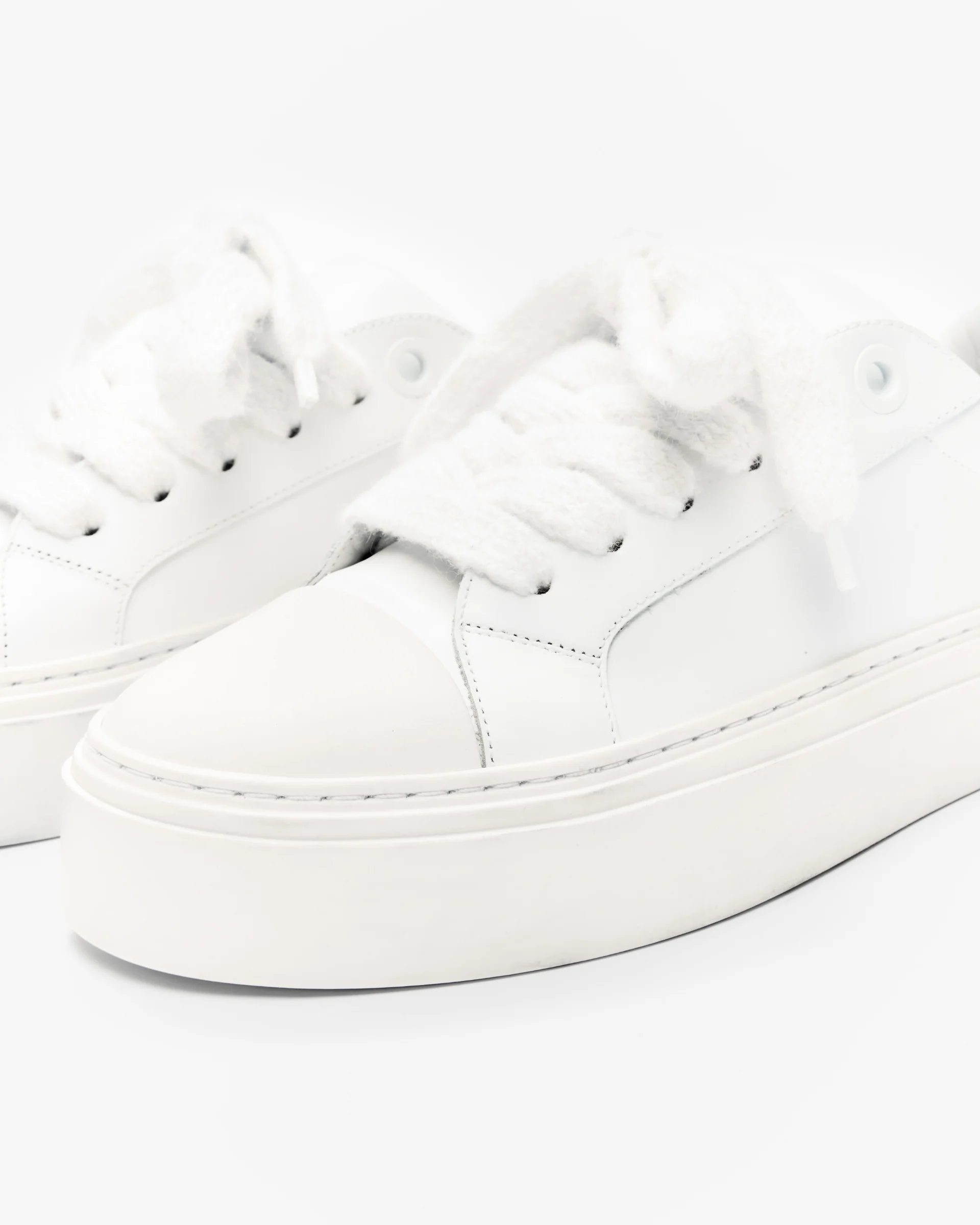 THE WILSON COURT SNEAKER - Image 5